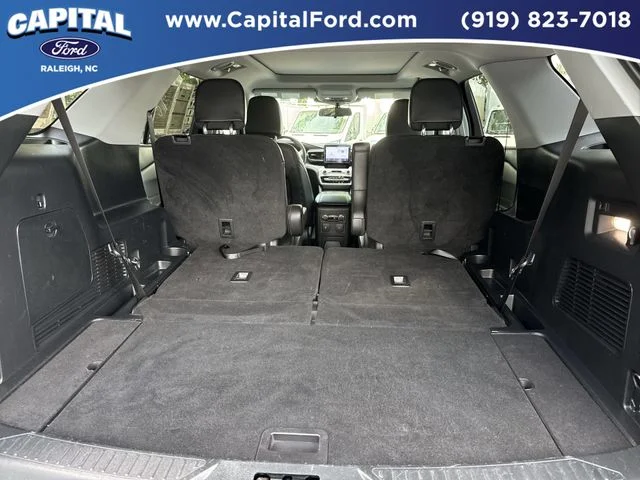 Used 2023 Green Ford XLT image 16