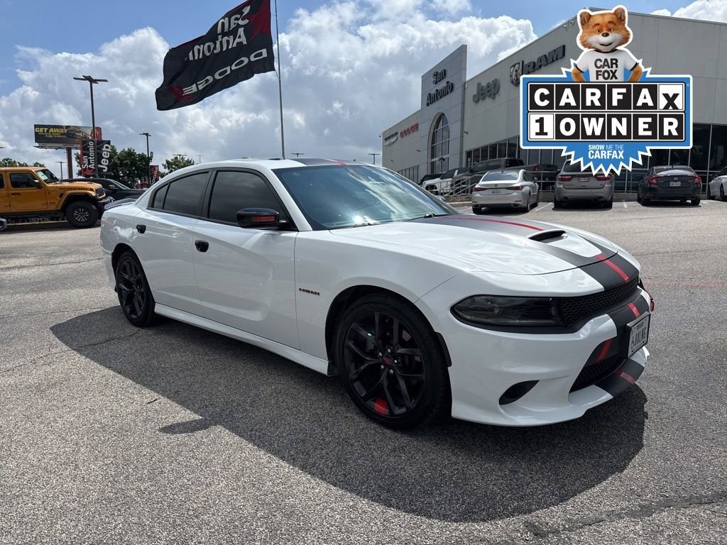 2022 Dodge Charger R/T's photo