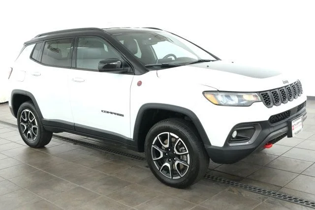 Used 2024 White Jeep Trailhawk image 8