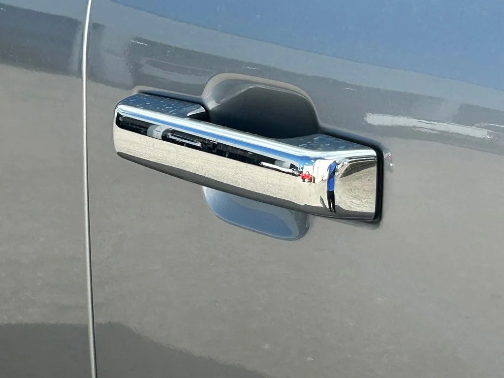 Certified Used 2025 Silver Metallic Ford XLT image 20