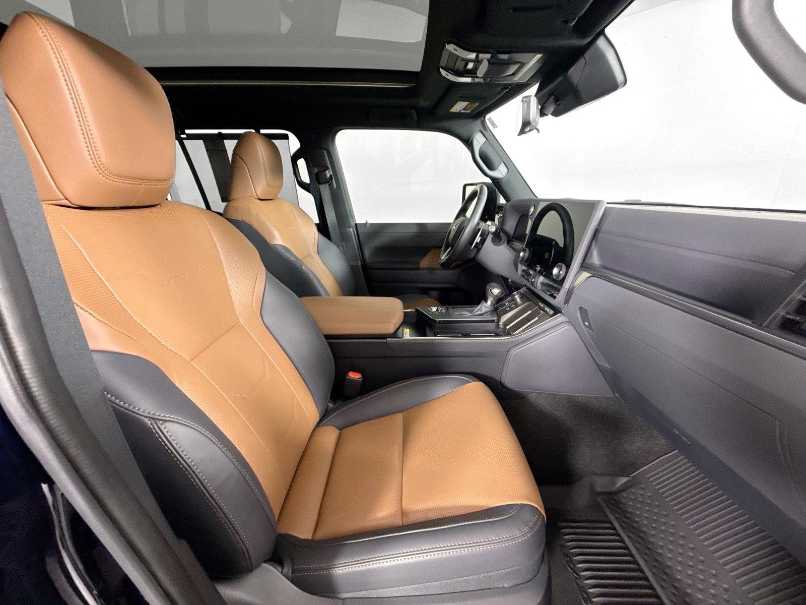 Used 2025 Nightfall Mica Lexus GX 550 Luxury+ image 43