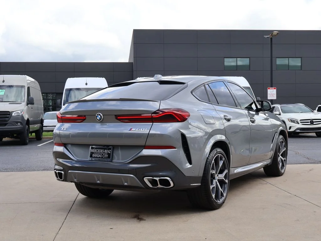 Used 2026 Gray BMW M60i image 7