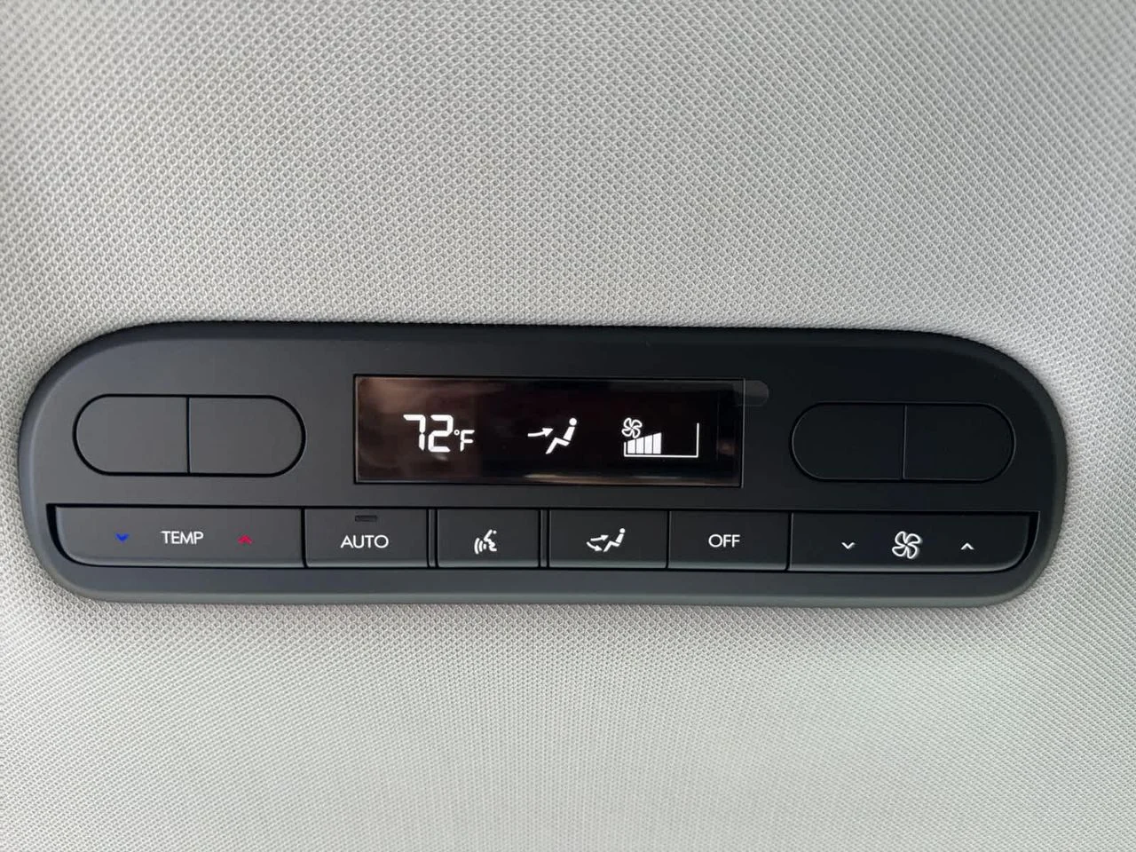 New 2027 Silver Hyundai SEL 7P image 21