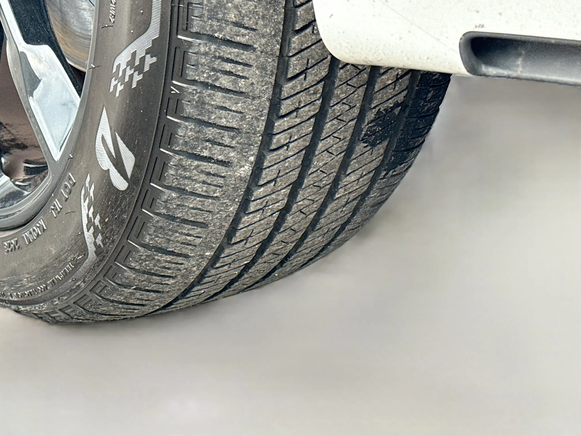 Used 2022 Mineral White Metallic BMW xDrive30i image 43