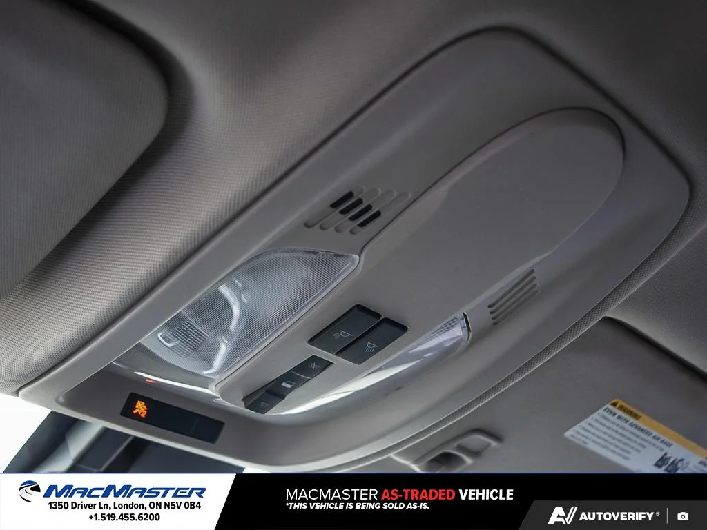 Used 2010  Chevrolet LT image 26