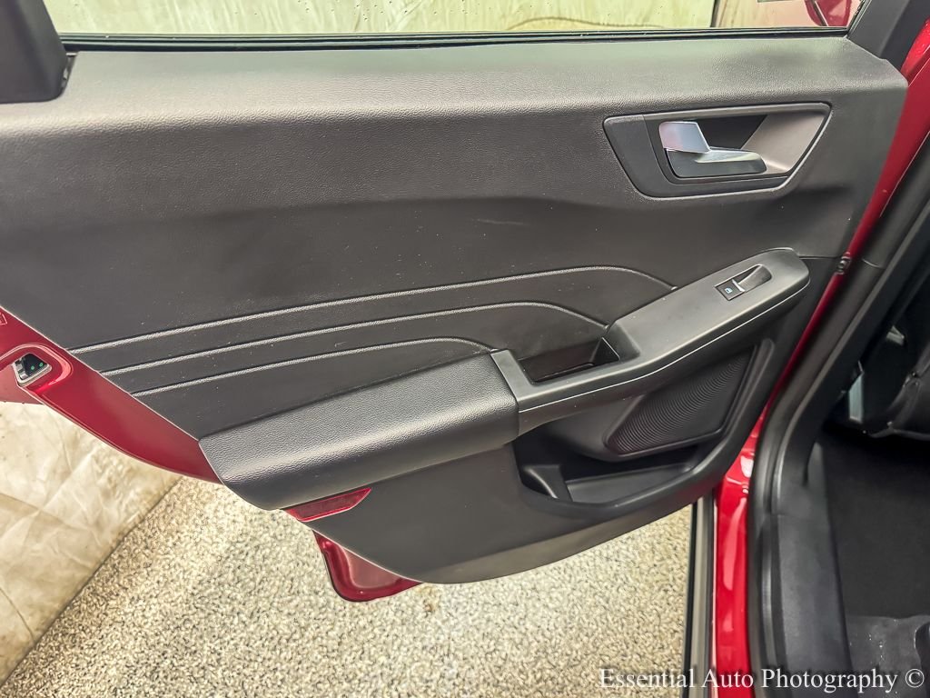 Used 2022 Red Metallic Ford SEL image 22