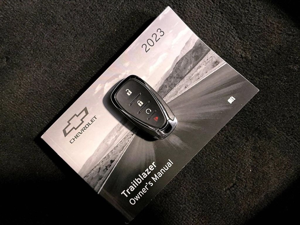 Used 2023 White Chevrolet RS image 32