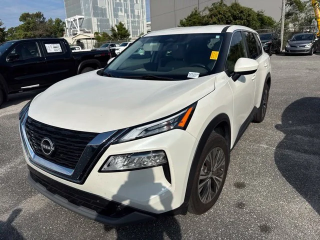 Used 2023 White Nissan SV image 1