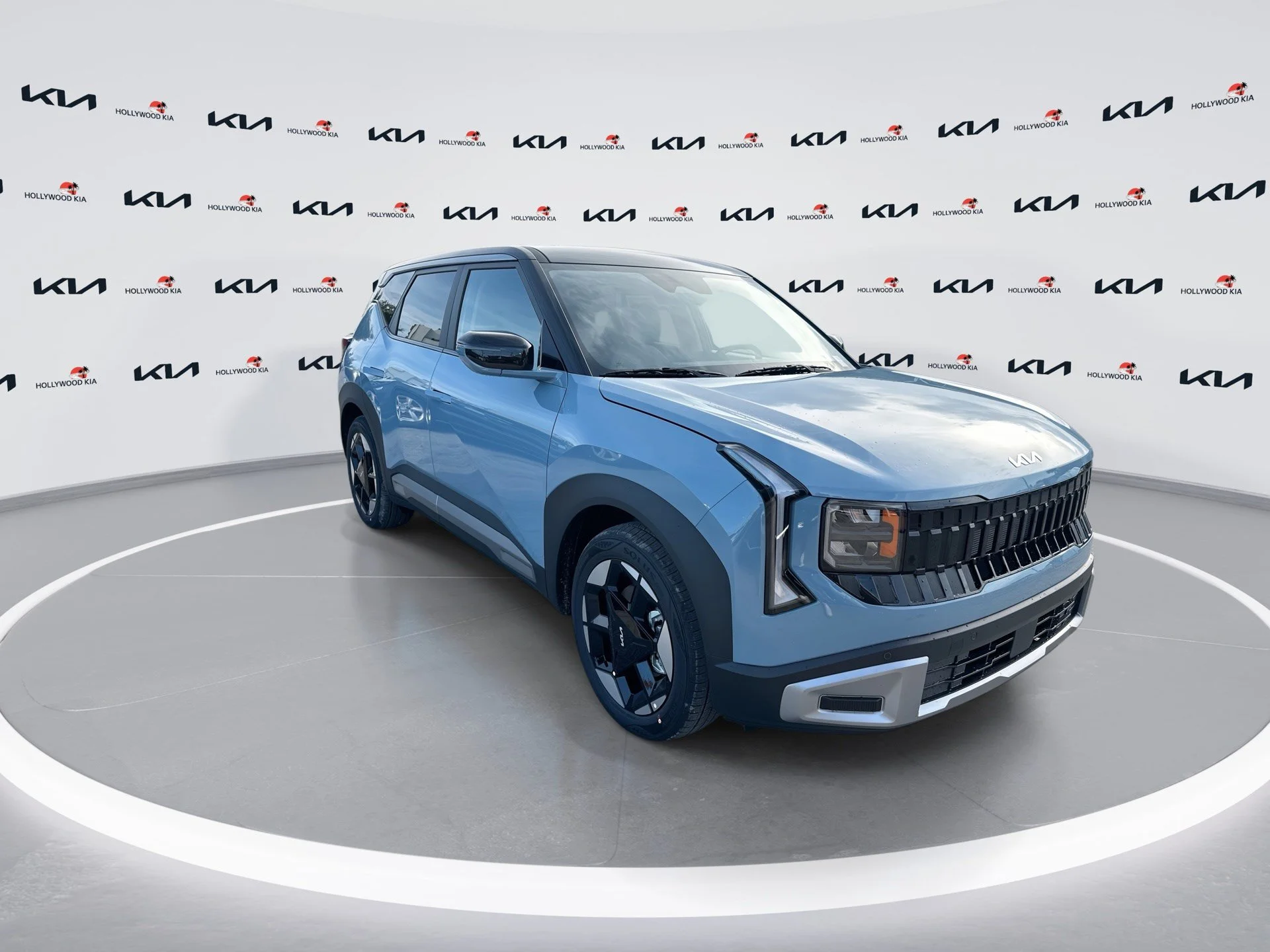 New 2027 Frost Blue / Black Roof Kia S image 2