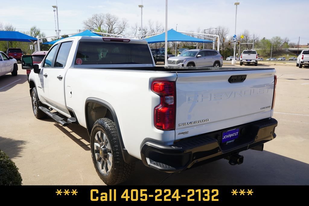 Used 2025 Summit White Chevrolet Custom image 12