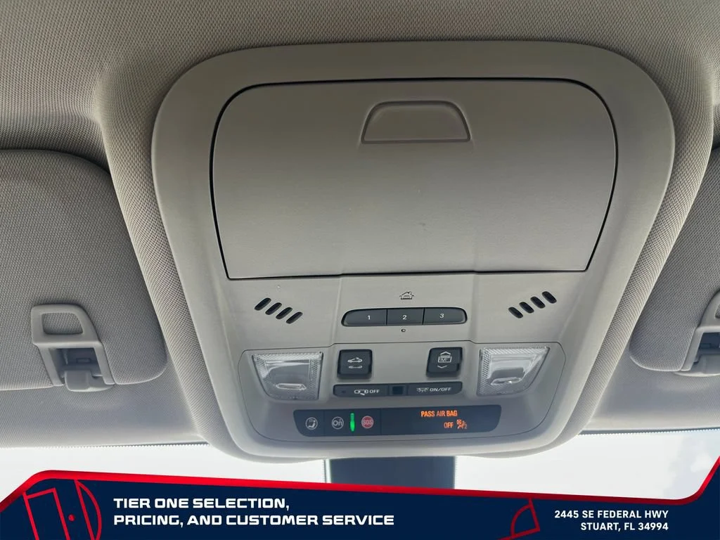 Used 2024 Volcanic Red Tintcoat GMC SLT image 27