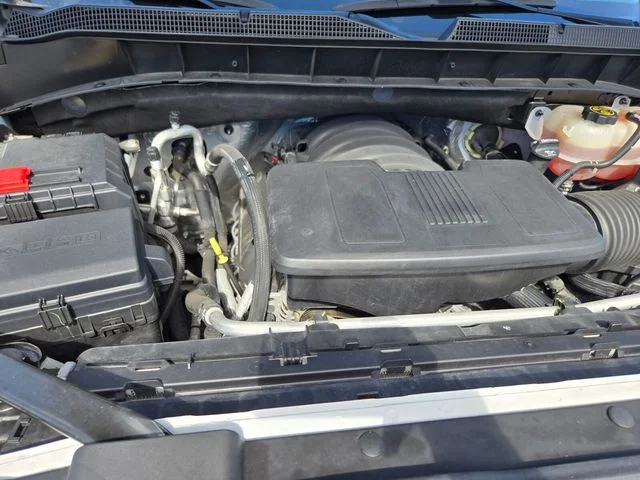 Used 2022 White Chevrolet LT image 21