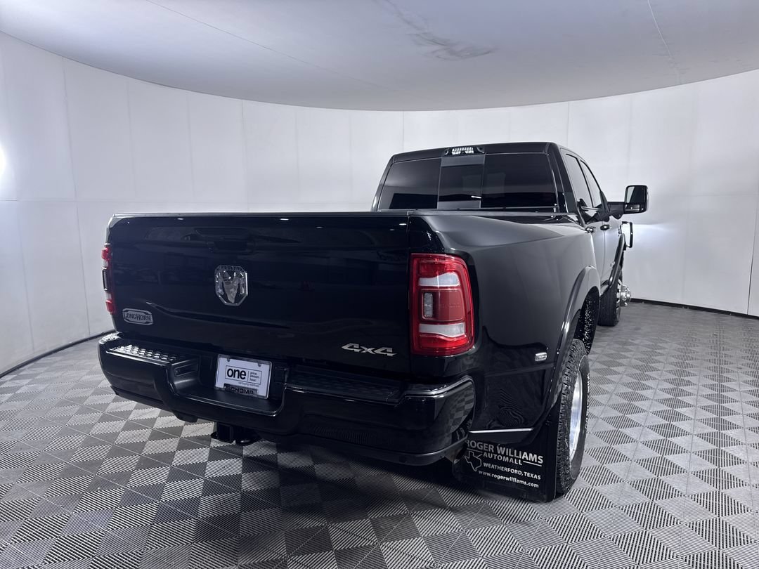 Used 2024 Diamond Black Ram Longhorn image 24