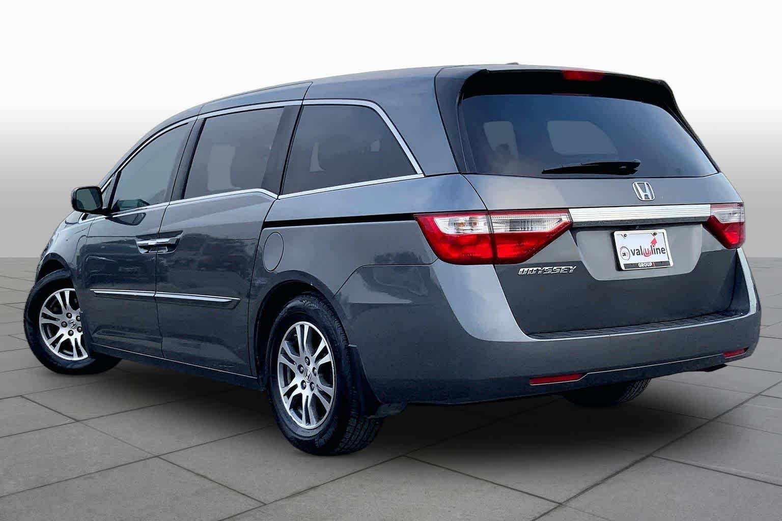 Used 2013 Polished Metal Metallic Honda EX-L image 12