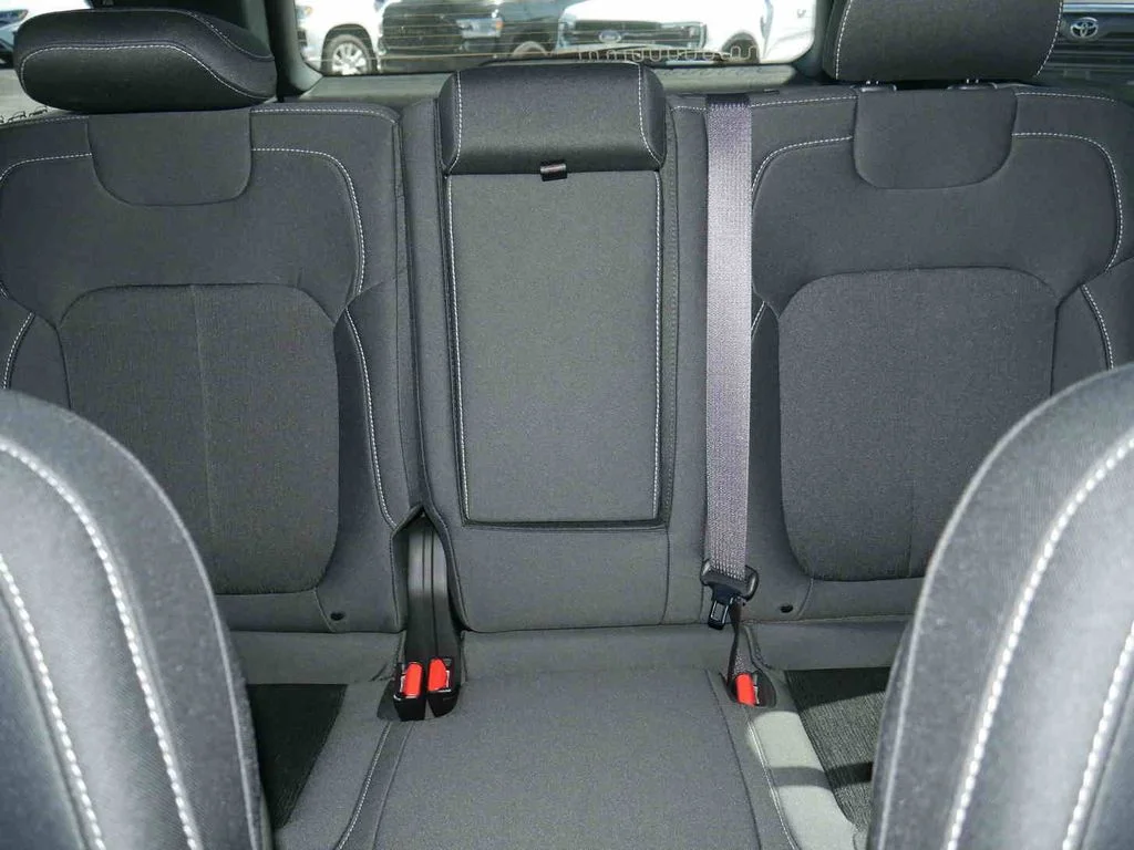 New 2026 Red Jeep Laredo X image 32