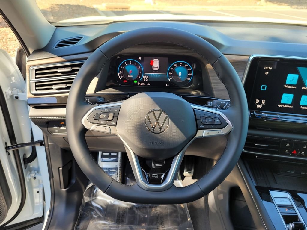 2025 Volkswagen Atlas SEL Premium R-Line - Photo 17