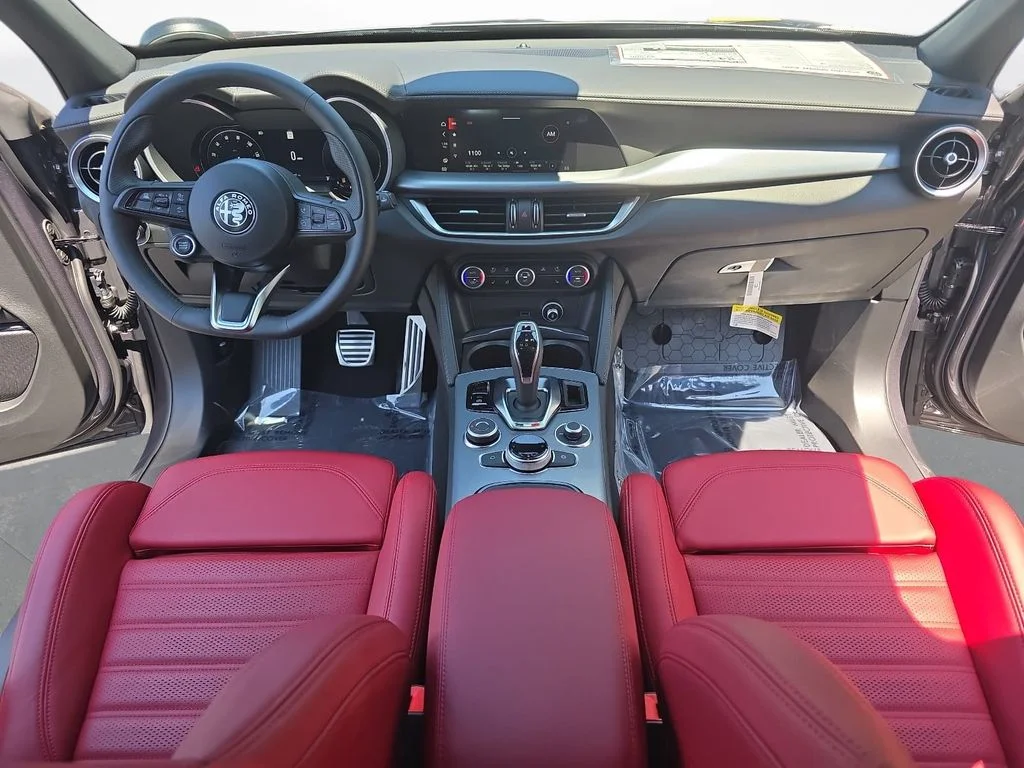 2026 Alfa Romeo Stelvio Base - Photo 9