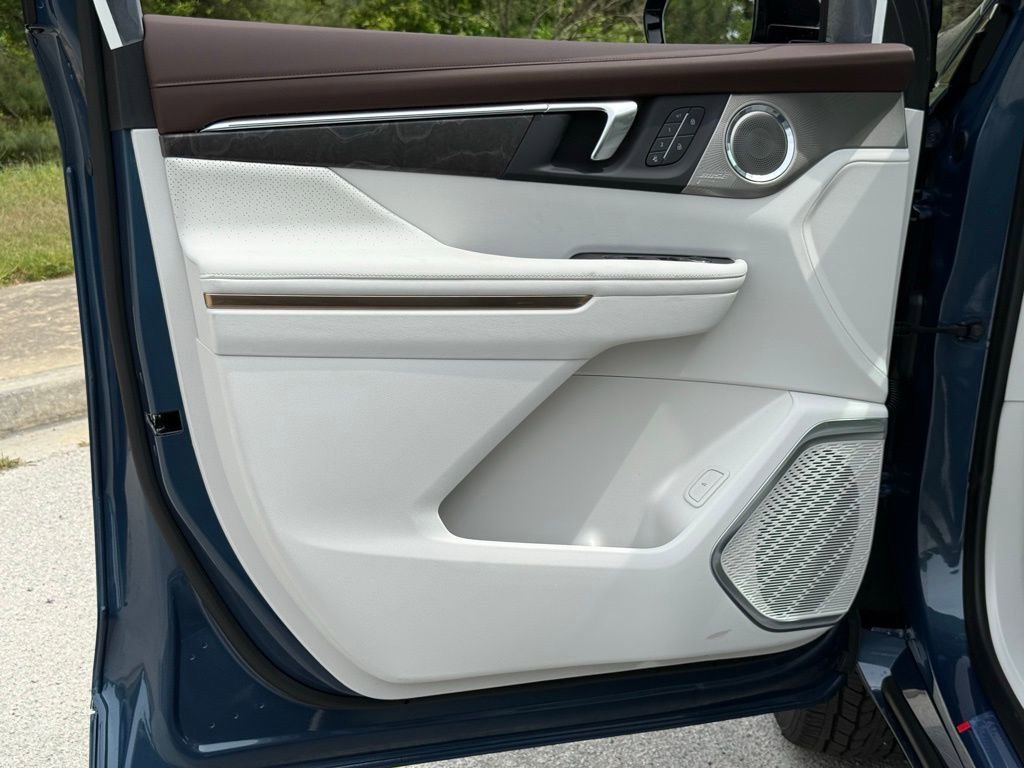 2026 Buick Enclave Avenir - Photo 16