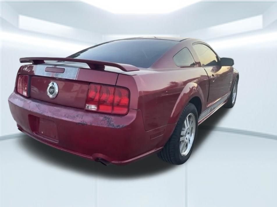 Used 2006 Redfire Clearcoat Metallic Ford GT Deluxe image 2