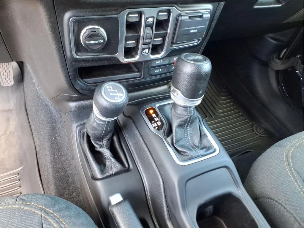 Used 2024 Black Jeep Sport S image 28