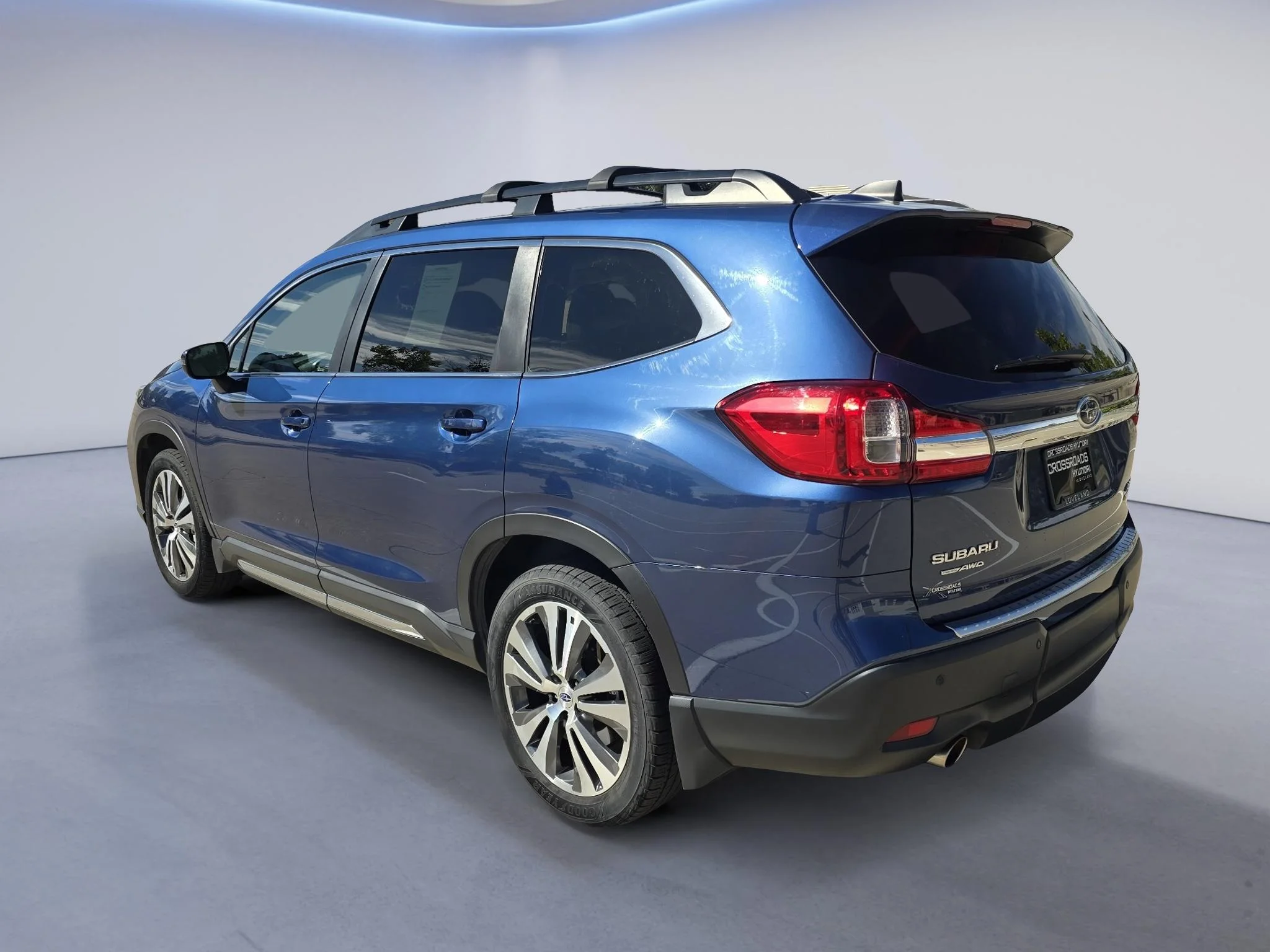 Used 2020 Abyss Blue Pearl Subaru Limited image 3