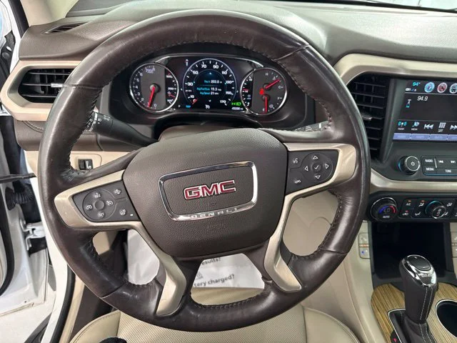 Used 2018 White GMC Denali image 27