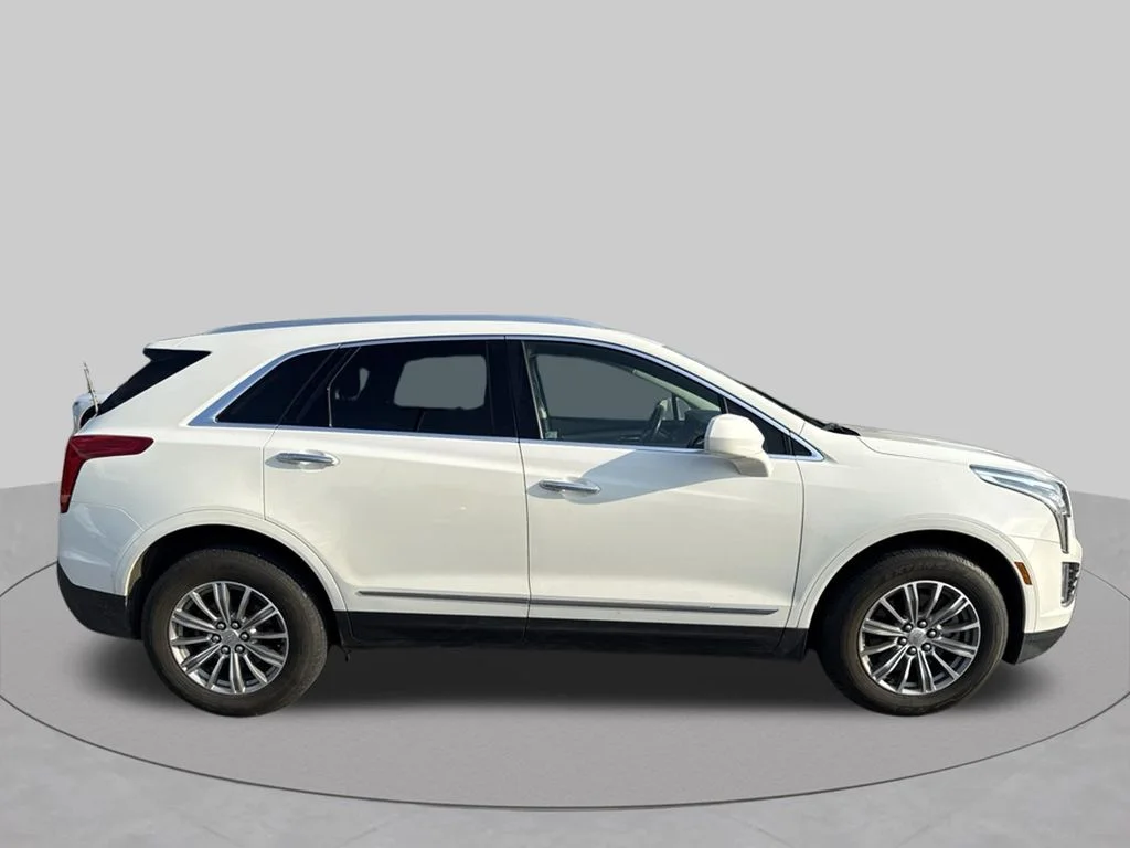 Used 2017 White Cadillac Luxury image 4