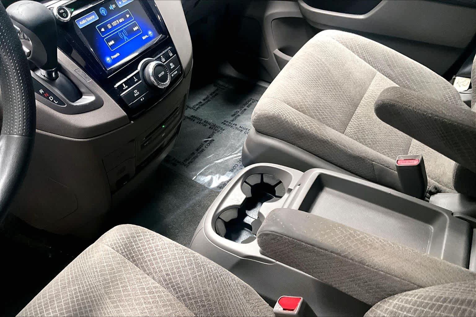 Used 2016  Honda SE image 15
