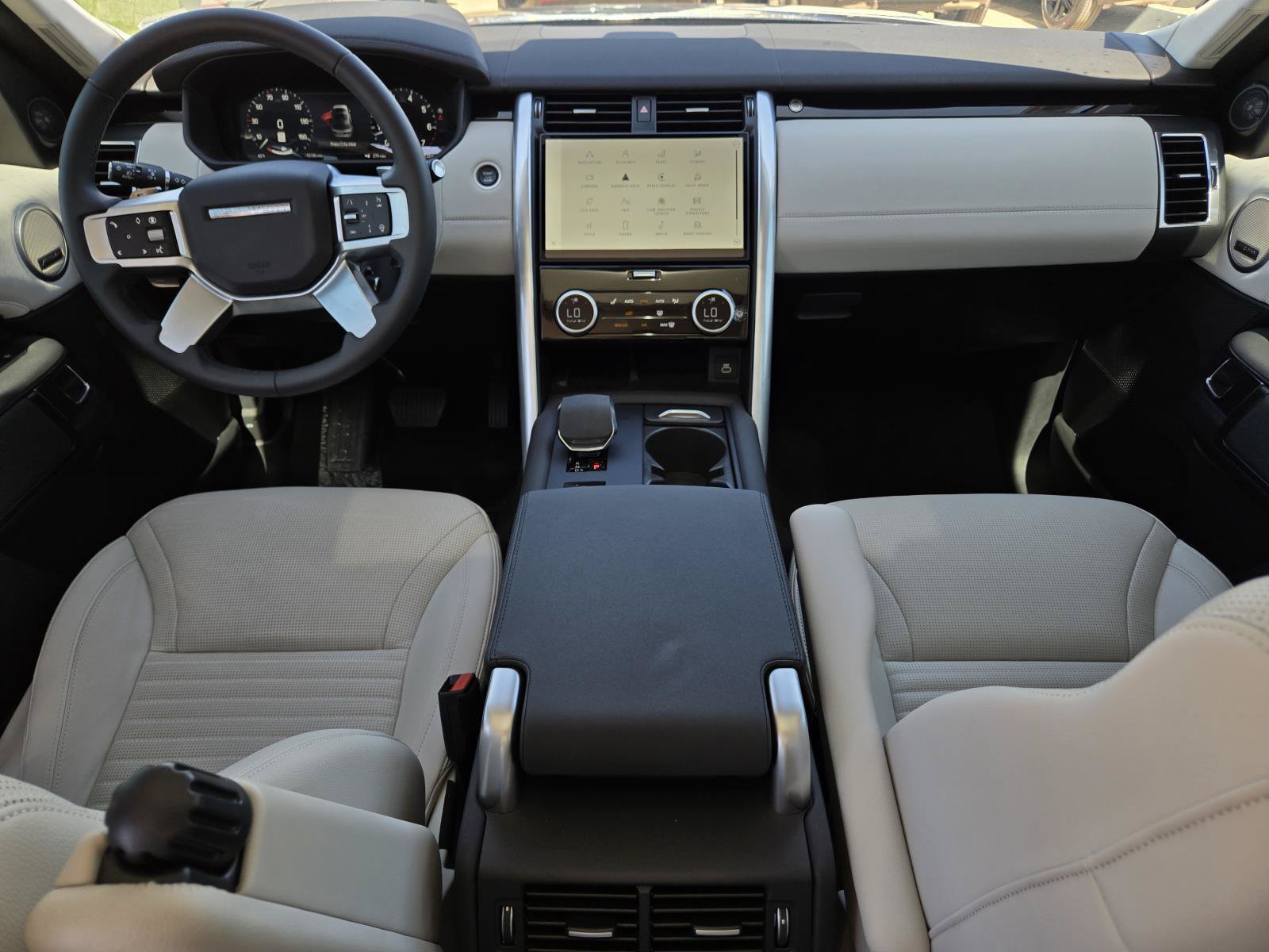 Used 2025 Black Land Rover S image 36