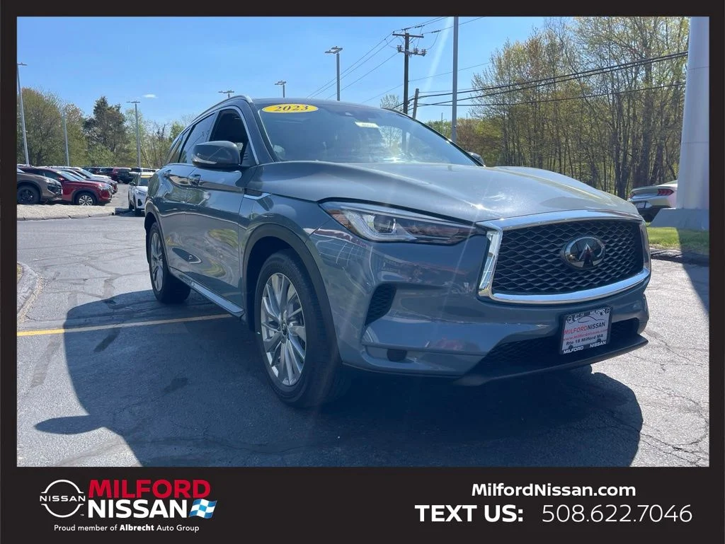 Used 2023 Gray INFINITI LUXE image 8