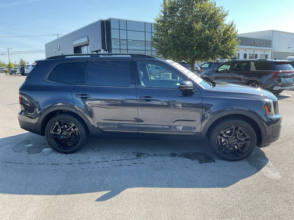 Used 2025 Panthera Metal Kia SX-Prestige X-Line image 11