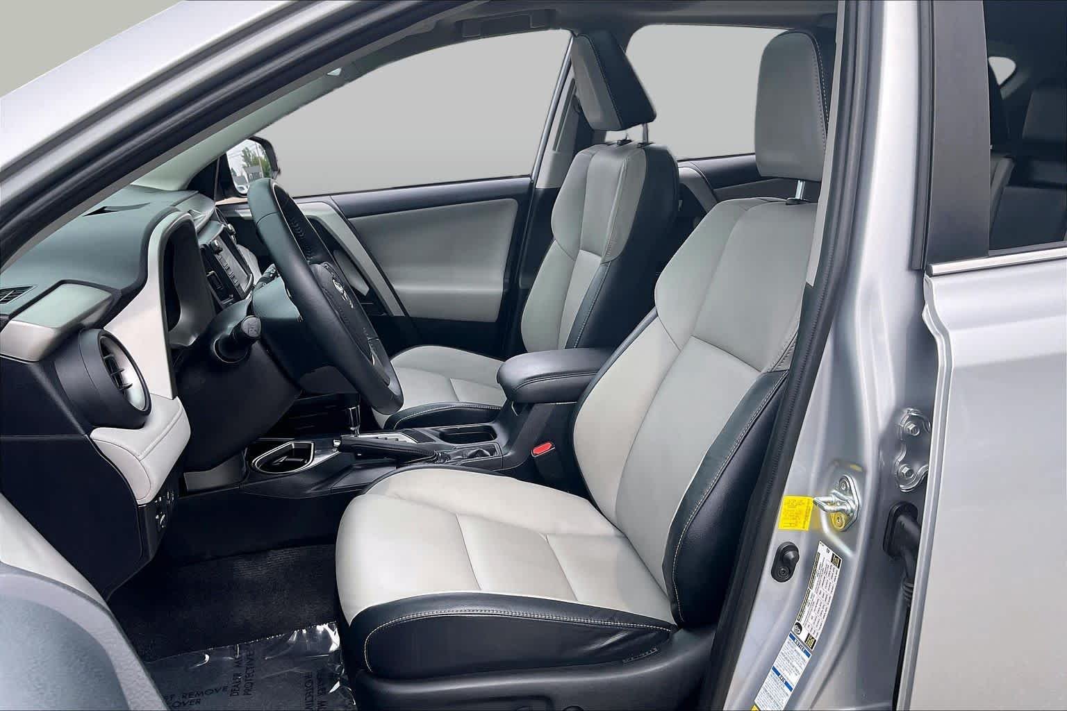 Used 2016 Silver Sky Metallic Toyota Limited image 13