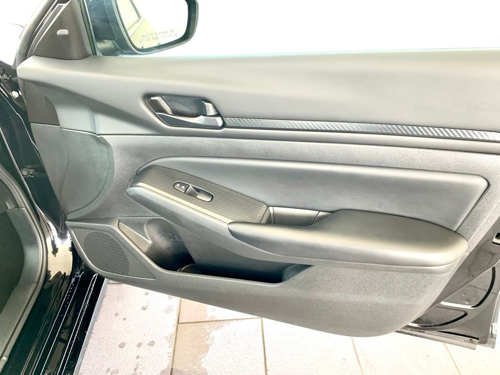 Used 2023 Black Nissan 2.5 S image 26