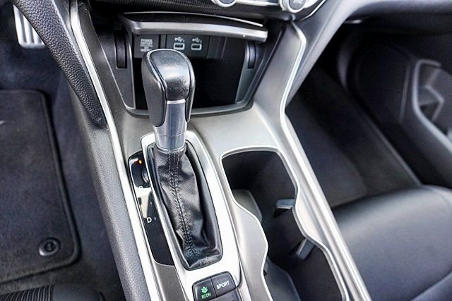 Used 2021  Honda Sport image 28