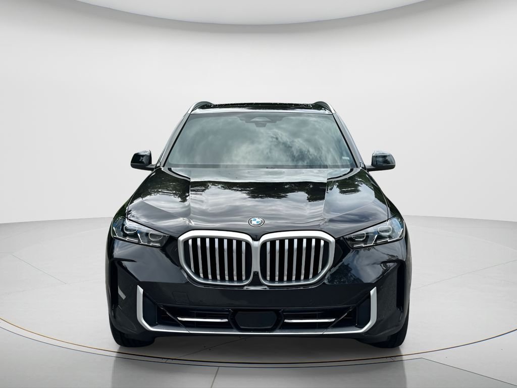 Used 2026 Black Sapphire Metallic BMW xDrive40i image 2