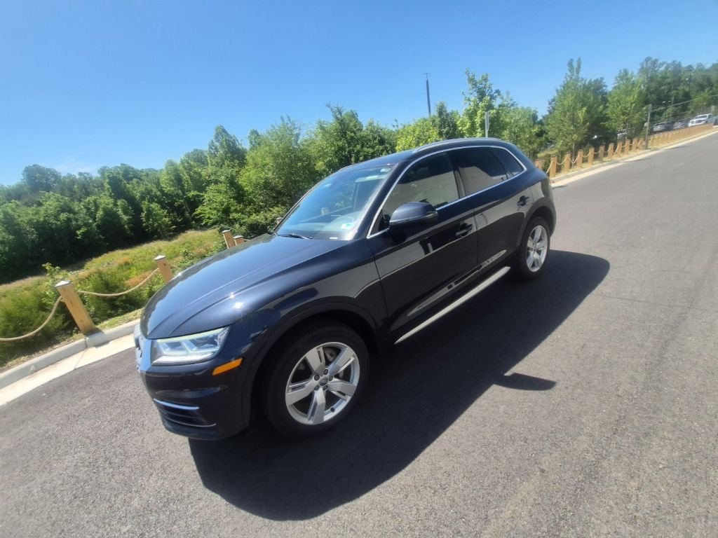 2018 Audi Q5 2.0T quattro S tronic Premium Plus's photo