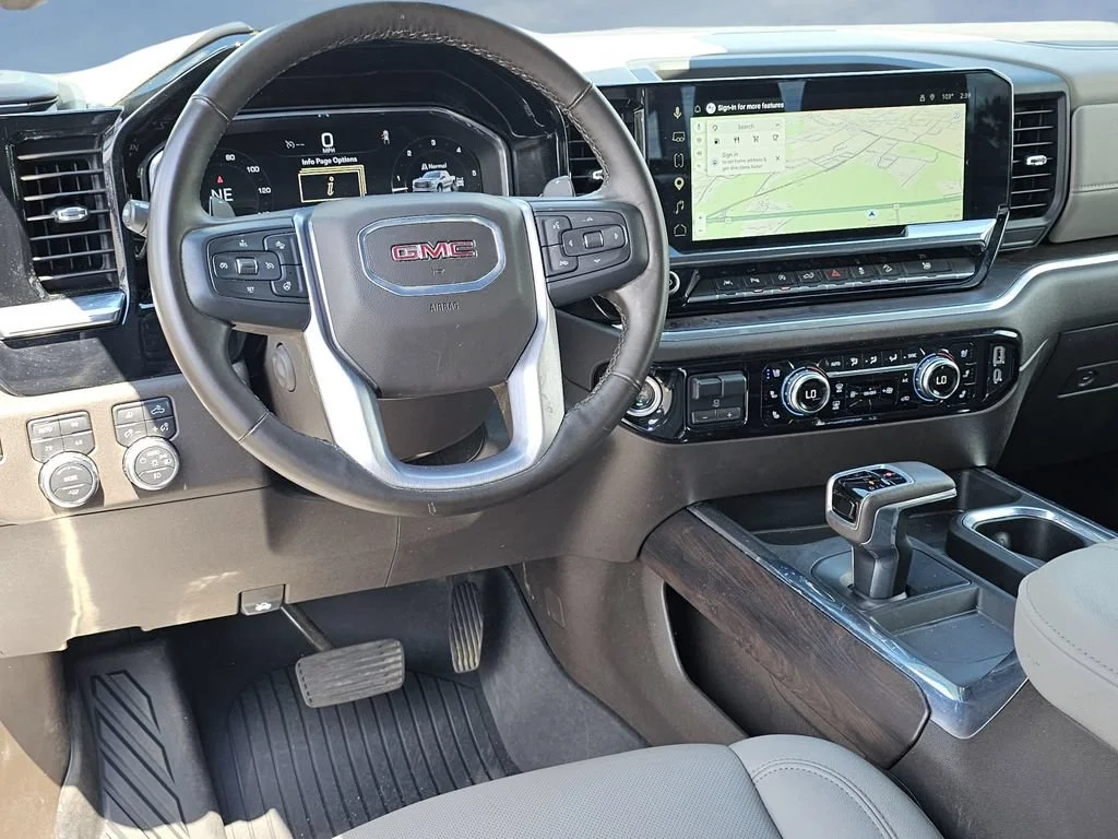 Used 2025 Summit White GMC SLT image 34