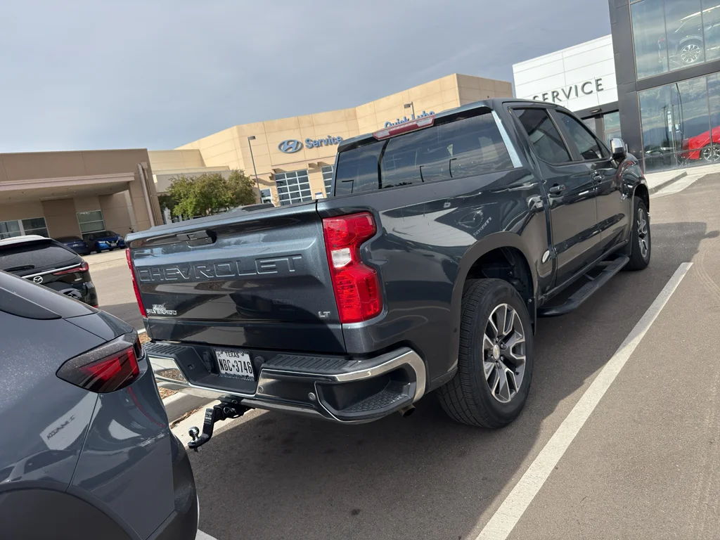 Used 2020 Shadow Gray Metallic Chevrolet LT image 6