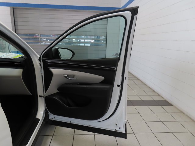 Used 2024 White Pearl Hyundai SEL image 26