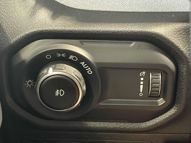 New 2025 41 Jeep Sport S image 27