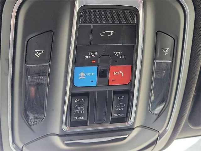 Used 2023 White Jeep Altitude 4x4 image 16