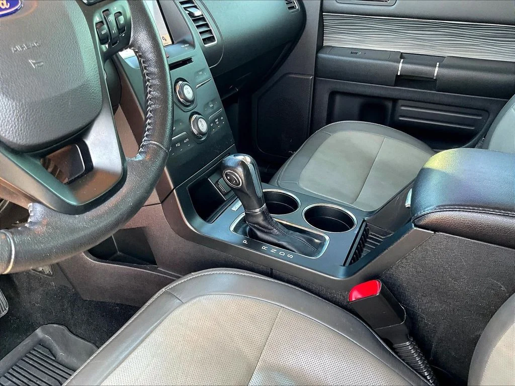 Used 2019 Red Ford SEL image 24