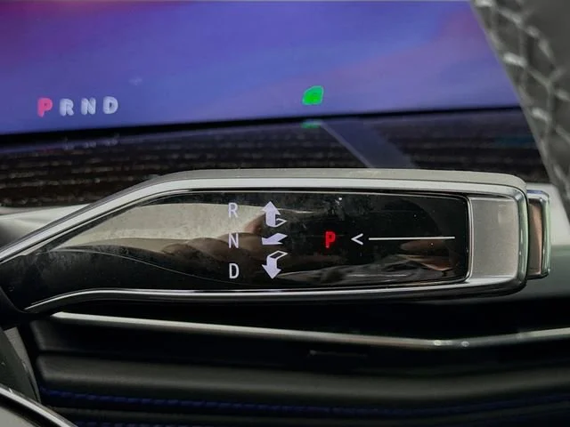 2026 Cadillac Escalade IQL Luxury - Photo 15