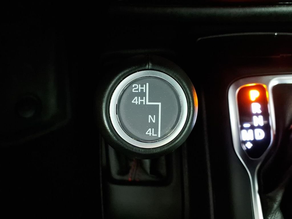 Used 2023 Gray Jeep Rubicon image 16