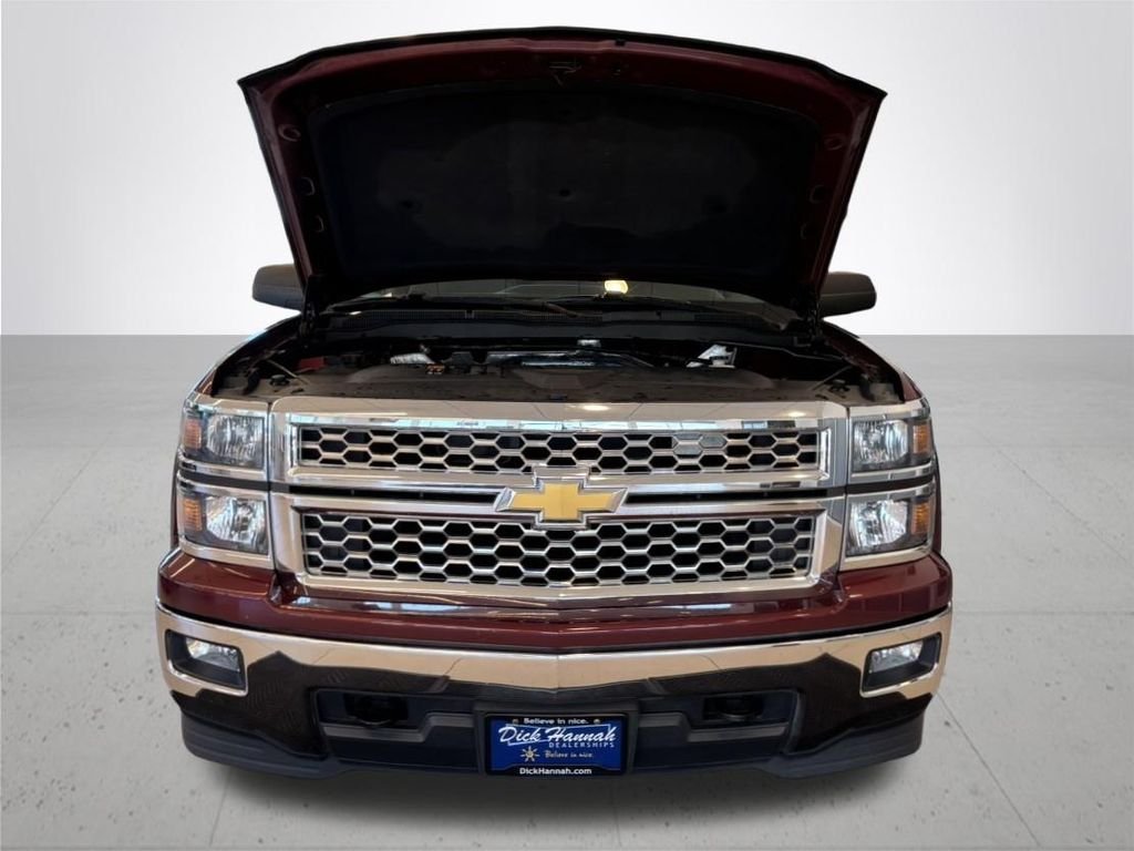 Used 2014 Red Chevrolet LT image 4