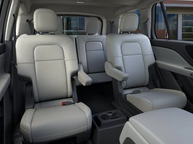 New 2026 Whisper Blue Metallic Clearcoat Lincoln Premiere® image 11