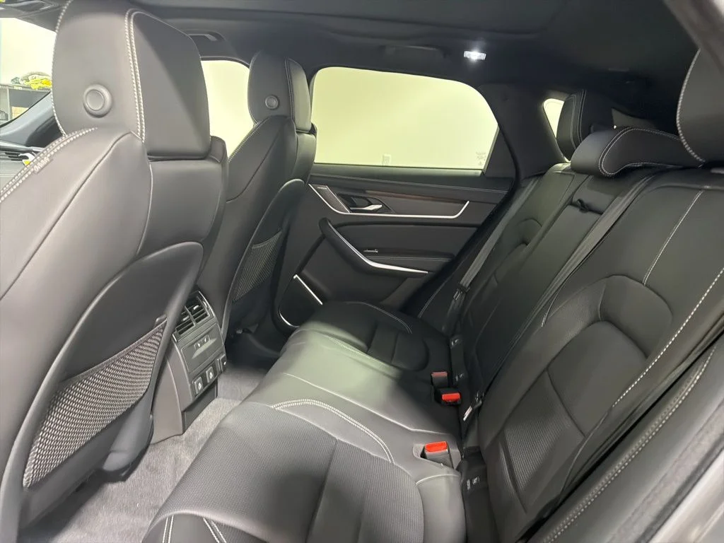 2026 Jaguar F-Pace R-Dynamic S - Photo 21