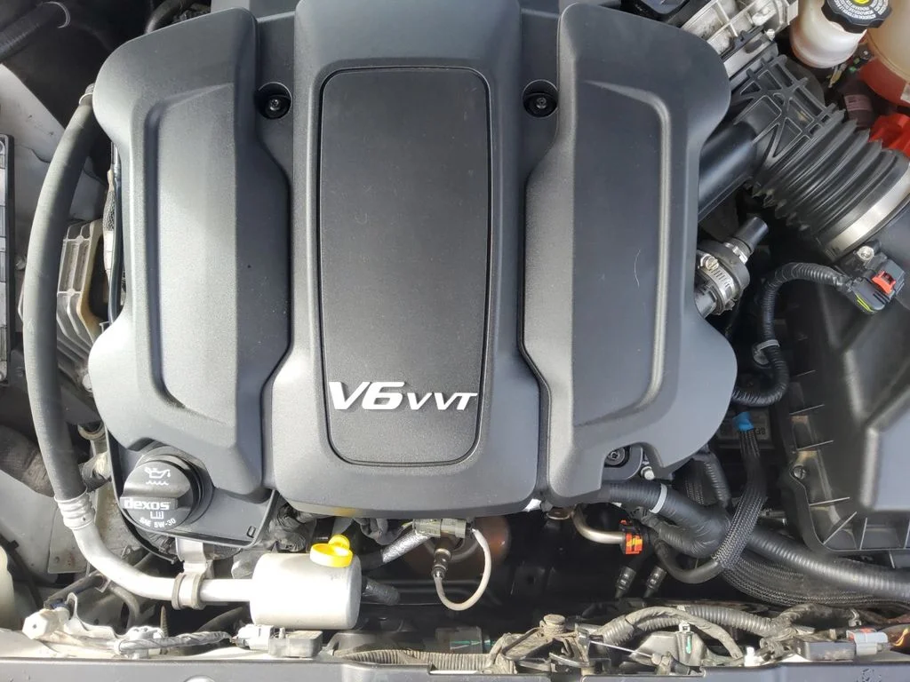 Used 2018 White Buick Premium I Group image 21