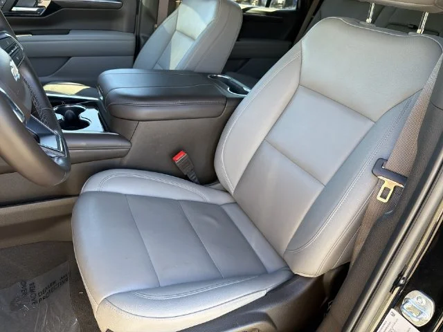 Used 2025 Black Chevrolet LT image 33