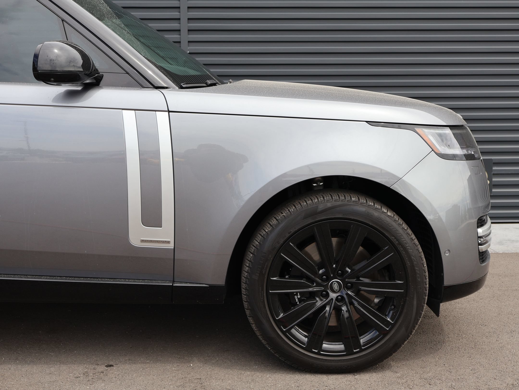 Used 2025 Eiger Gray Metallic Land Rover Autobiography image 12